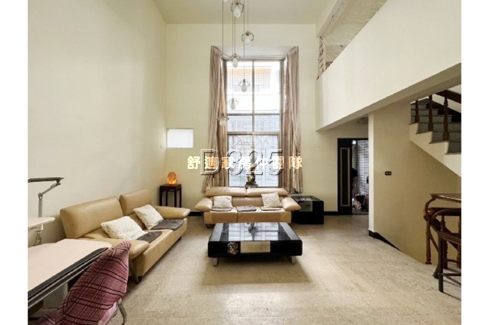 高清愿前中庭式挑高美車墅