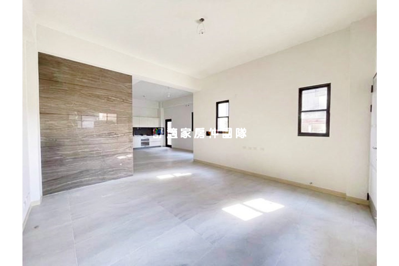 怡安重劃大地坪電梯雙車別墅